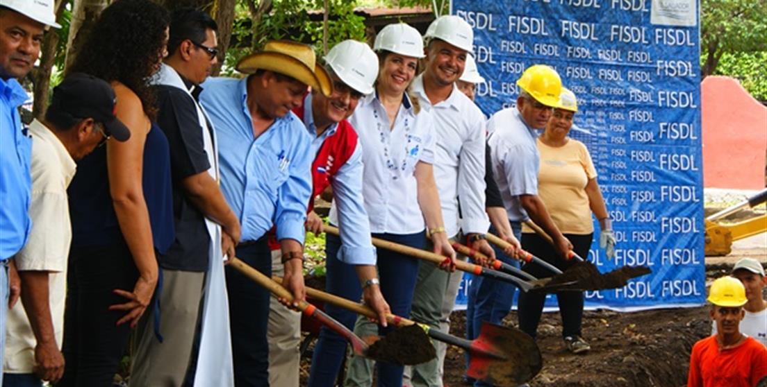 Acto de colocación de primera piedra